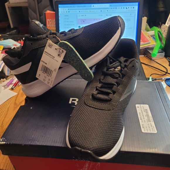 Ladies Reebok  Sneakers - Picture 1 of 7